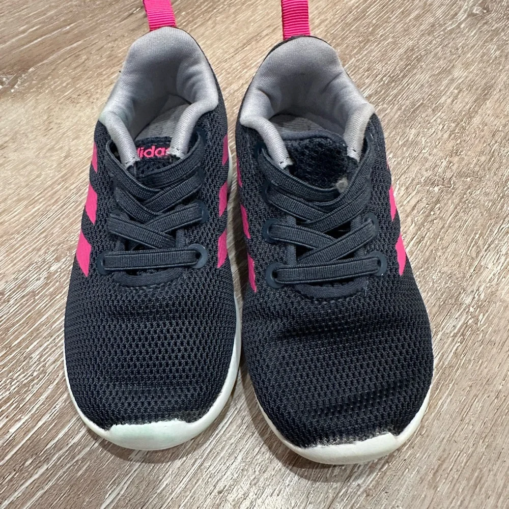 Size 6 adidas